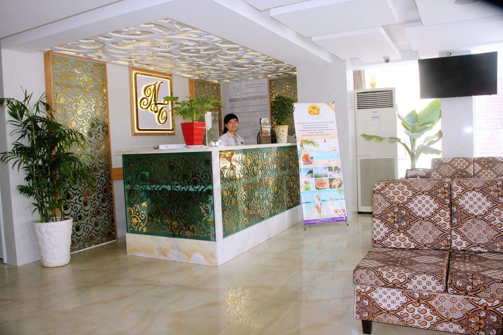 Art Deluxe Hotel Nha Trang Exteriör bild