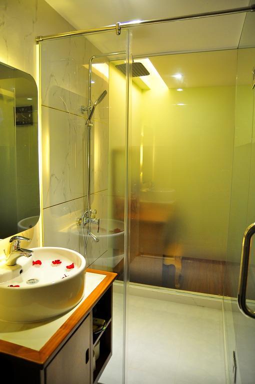 Art Deluxe Hotel Nha Trang Rum bild
