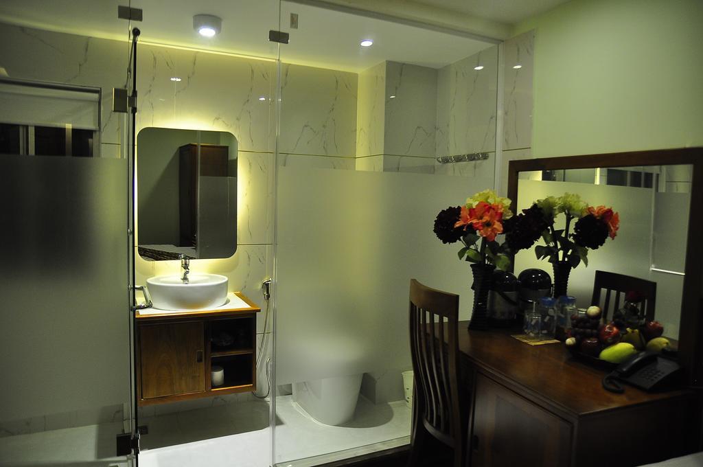 Art Deluxe Hotel Nha Trang Rum bild