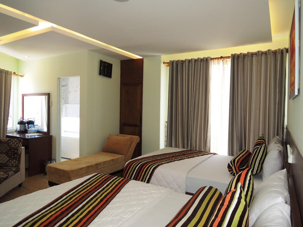 Art Deluxe Hotel Nha Trang Exteriör bild