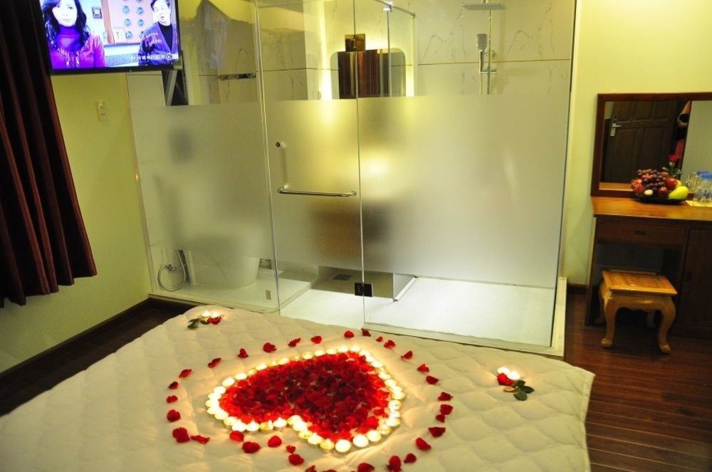 Art Deluxe Hotel Nha Trang Exteriör bild